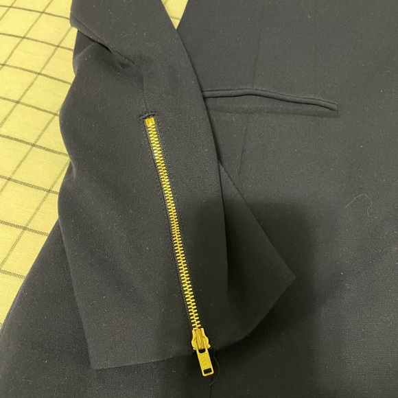 Theory Navy blazer with gold buttons - Size 10 - Picture 3 of 6